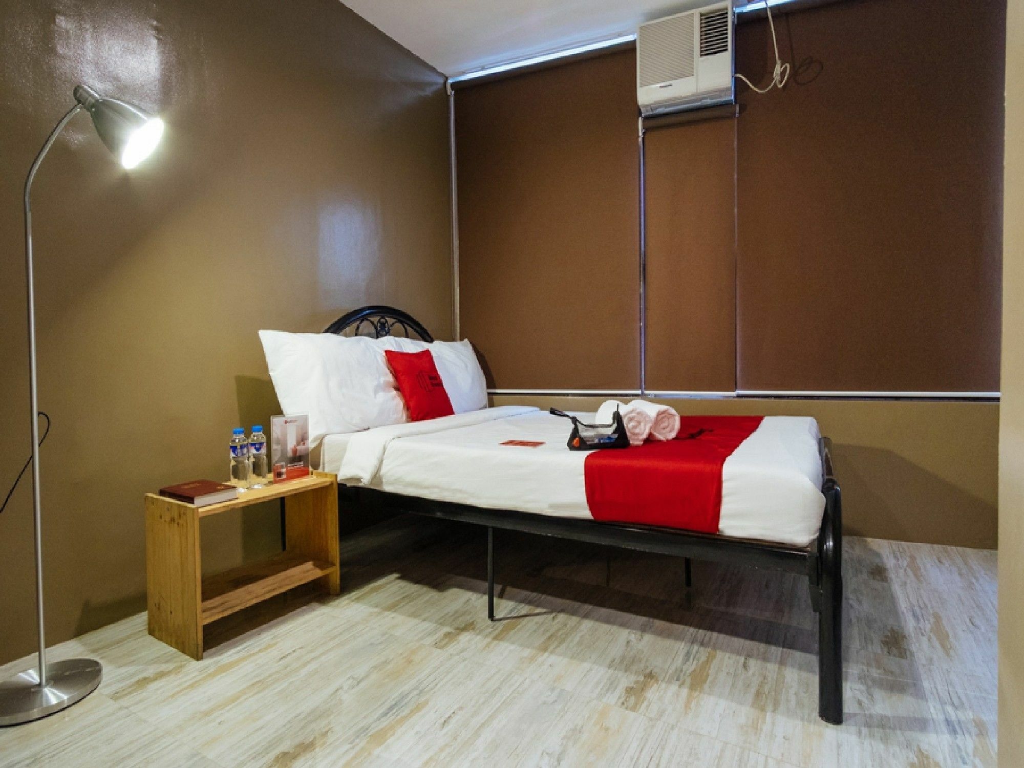 Reddoorz At Hotel Rosemarie Pasay Eksteriør billede